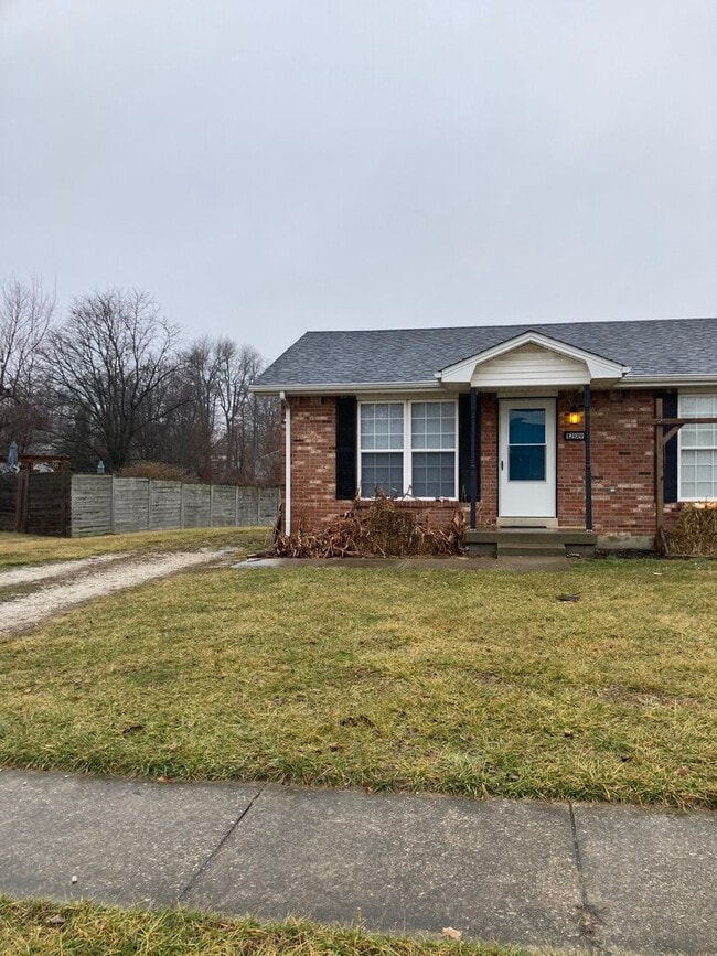 Building Photo - 1209 Williamsburg Dr