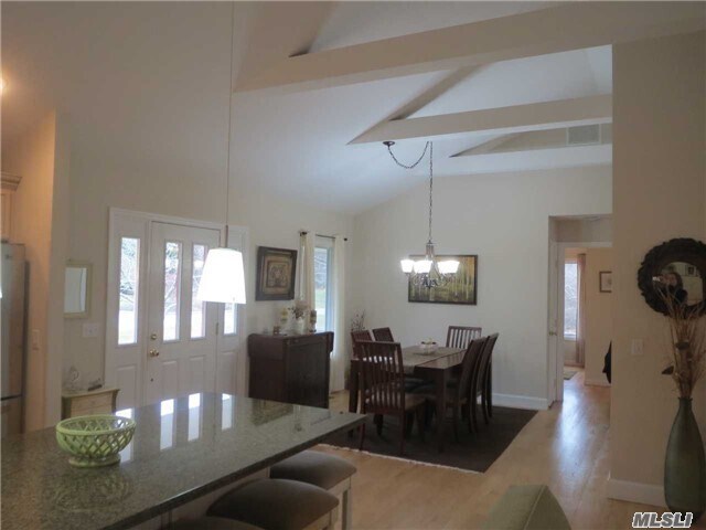 Building Photo - 460 Kayleighs Ct