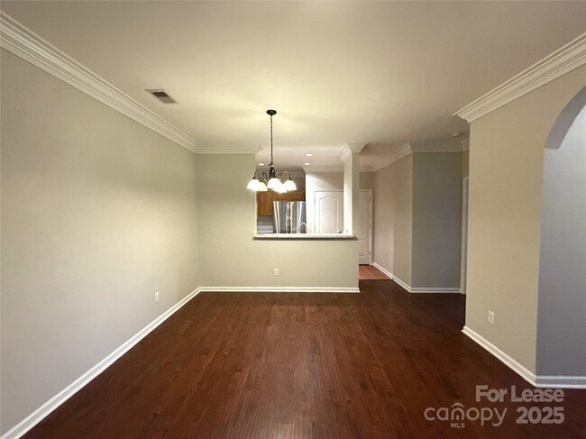 Building Photo - 7324 Michaels Landing Dr