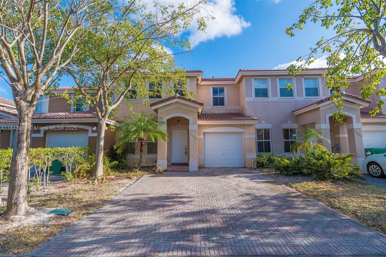Primary Photo - 16620 SW 47th Terrace