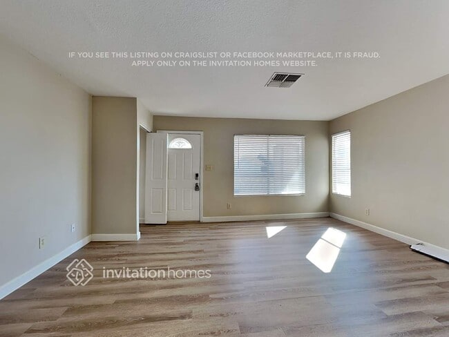 Building Photo - 1424 N Ashland