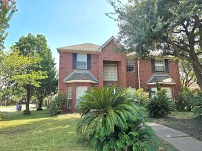 Building Photo - 15003 Changing Oak Ridge Ct