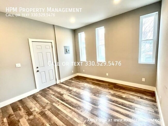 Foto del edificio - 2179 W 11th St