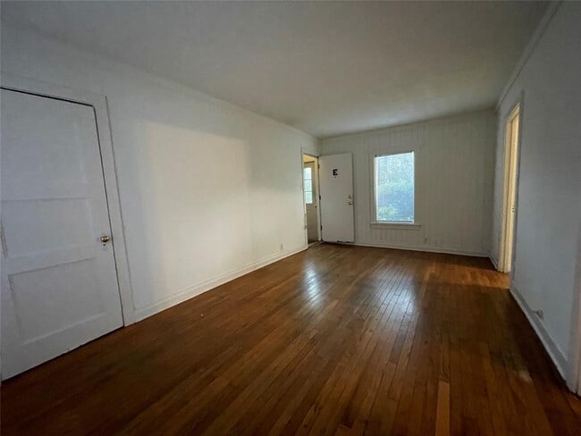 Foto del edificio - 4812 Hazard St