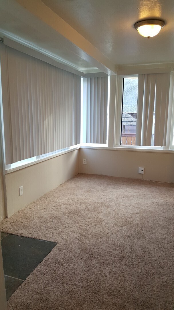 Foto del edificio - Charming 1bdr four-plex in University Heig...