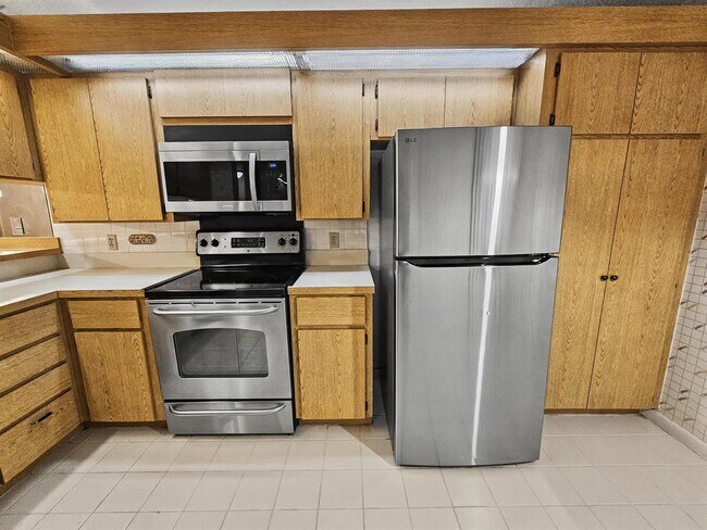 Foto del edificio - 2811 Village Blvd