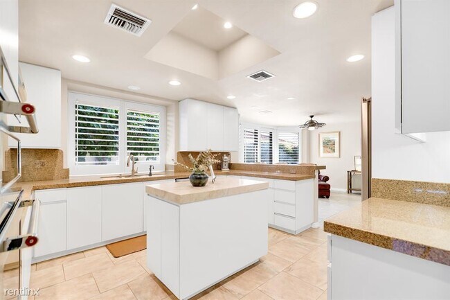 Foto del edificio - 3 br, 3 bath House - 16 McGill Dr