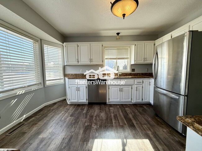 Building Photo - 10911 Kentucky Ave N