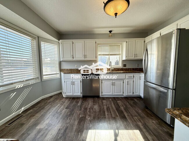 Foto del edificio - 10911 Kentucky Ave N