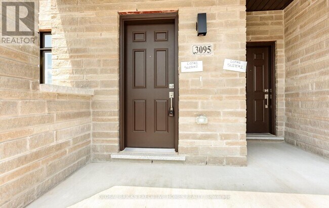Building Photo - 3095 Robert Lamb Blvd