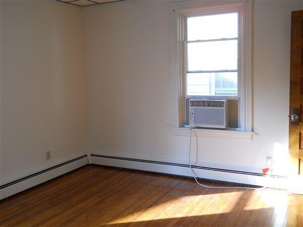 Building Photo - 840 Hope St