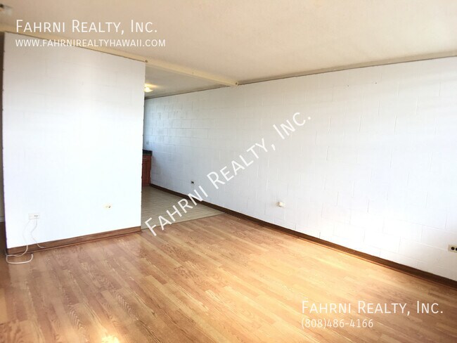 Building Photo - recently remolded 2 bedroom in the harbor ...