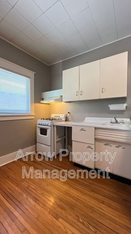 Foto del edificio - 1801 E St