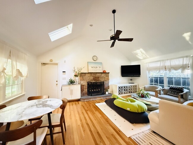 Building Photo - 37 Wildon Rd