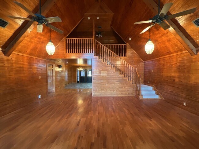 Building Photo - 11155 Bonham Ranch