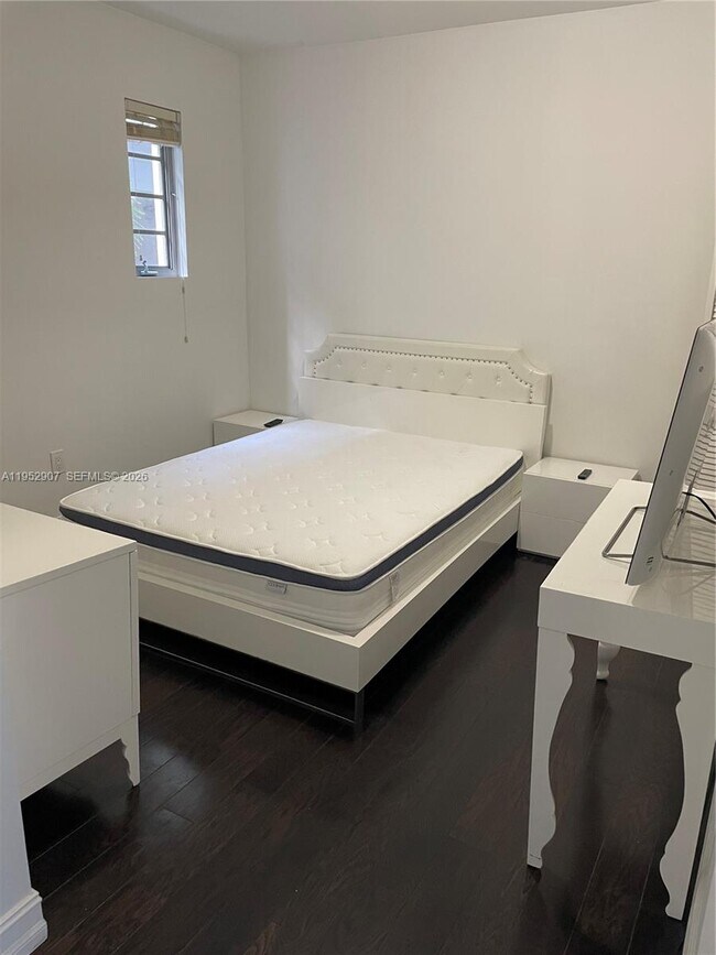 Foto del edificio - 621 11th St