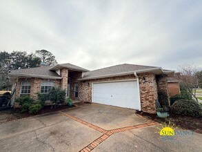 Building Photo - 4099 Oak Pointe Dr