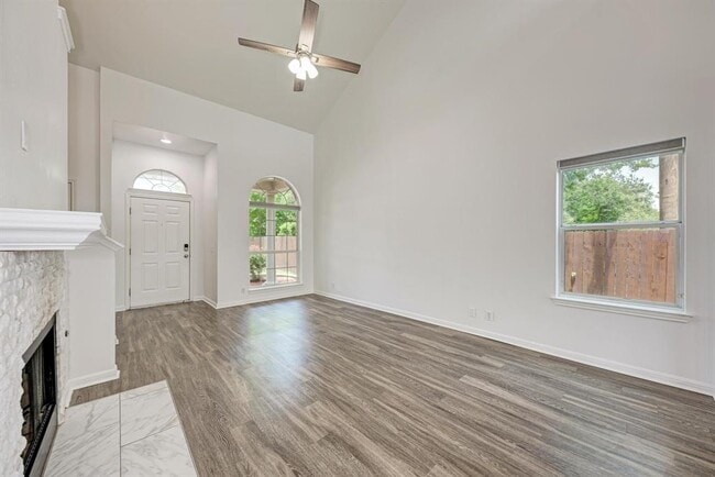 Building Photo - 216 Cassandra Dr