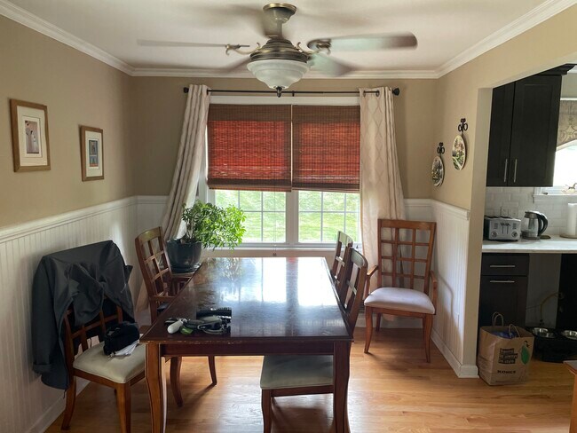 Dining area - 21 Fans Rock Rd