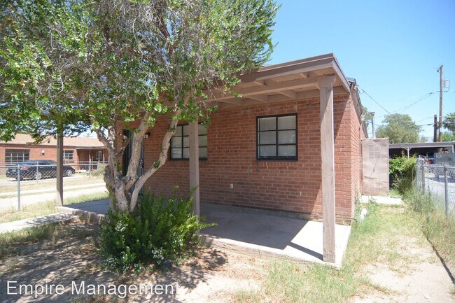 Building Photo - 2 br, 1 bath House - 4519 E. 20th Street