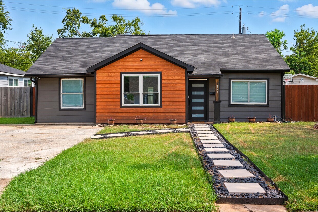 Foto principal - 3863 Arbor St