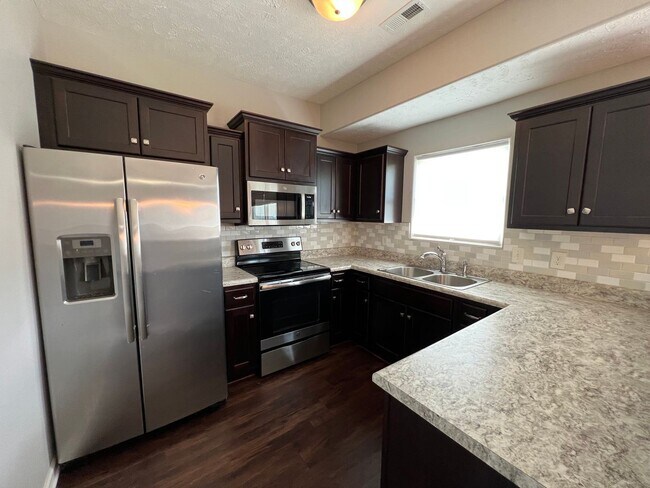 Foto del edificio - 3 br, 2.5 bath House - 1712 Sunray Dr.