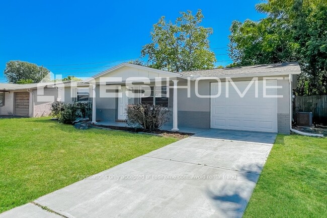 Building Photo - 7726 Topay Ln