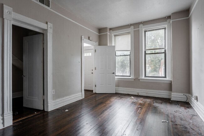Foto del edificio - 2031 W Moffat St