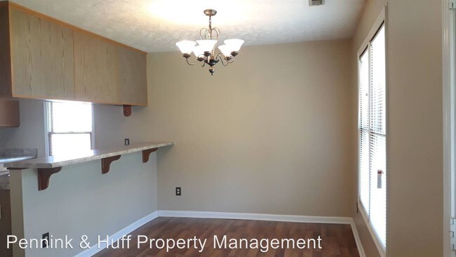 Building Photo - 3 br, 2 bath House - 252 Northwoods Drive