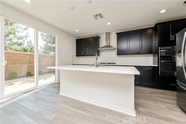 Foto del edificio - 8773 Bay Laurel St
