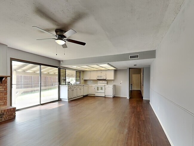 Foto del edificio - 4208 O'Hare Dr