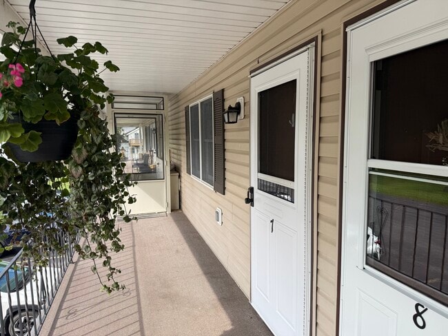 Front Door - 23 Ontario St