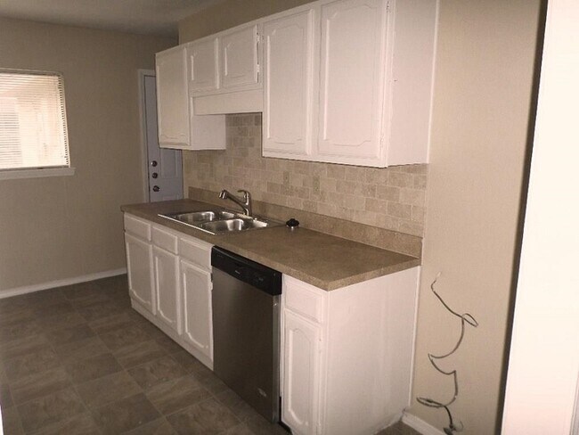 Foto del edificio - 5026 Red River Trail