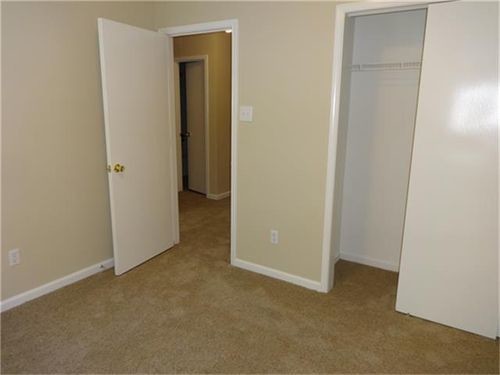 Building Photo - 1518 Chandler Park Ln