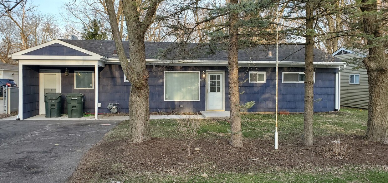 Primary Photo - 16025 St Louis Ave