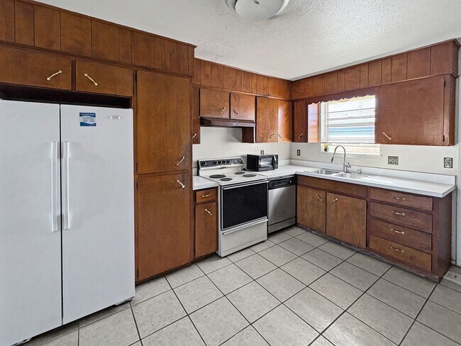 Foto del edificio - 513-517 East Sunset Circle