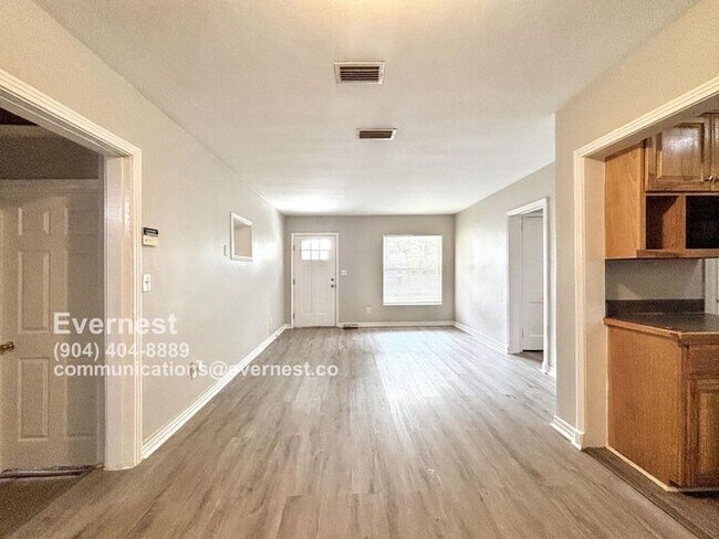 Foto del edificio - 5117 Lexington Ave