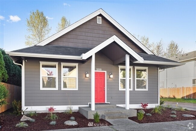 Building Photo - 208 Whispering Pine Plz
