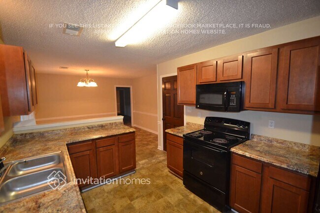 Building Photo - 7208 Applecross Ln