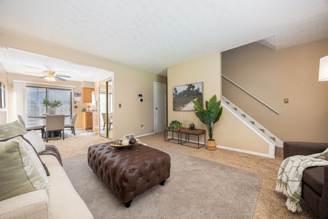 Building Photo - 3054 Highcliff Ct