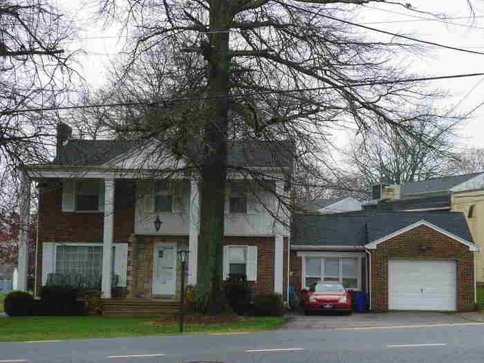 Primary Photo - 3 BR Home in Central School District