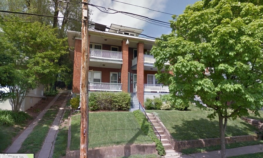 Primary Photo - 2011 Denniston Ave SW