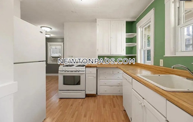 Foto del edificio - 47 Crosby Rd