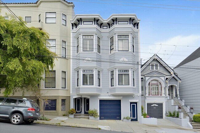 Building Photo - 2046 Baker St