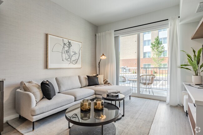 Interior Photo - Resia Willows