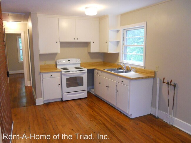 Building Photo - 2 br, 1 bath House - 1908 Colonial Avenue