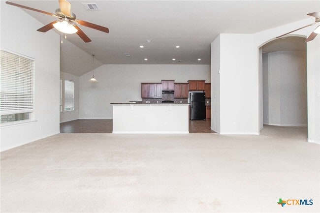 Building Photo - 3302 Vineyard Trail