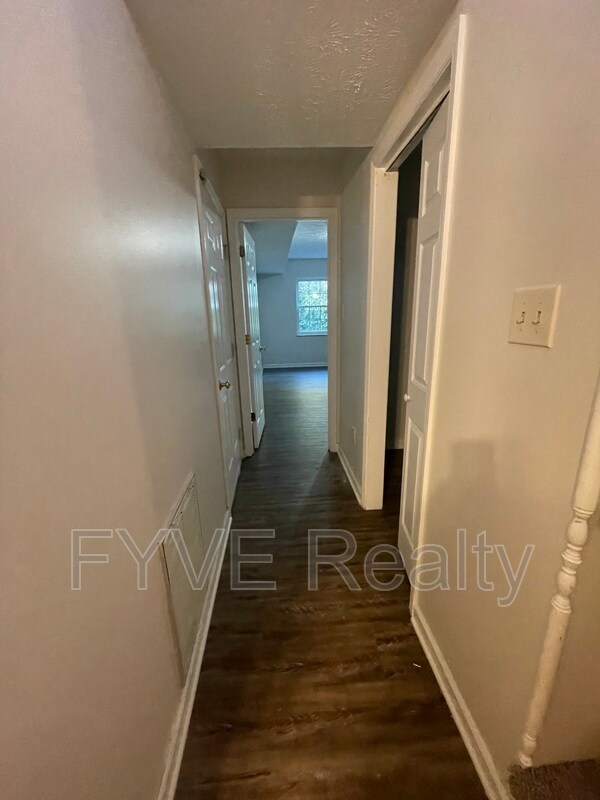 Foto del edificio - 827 Olde Pioneer Trail