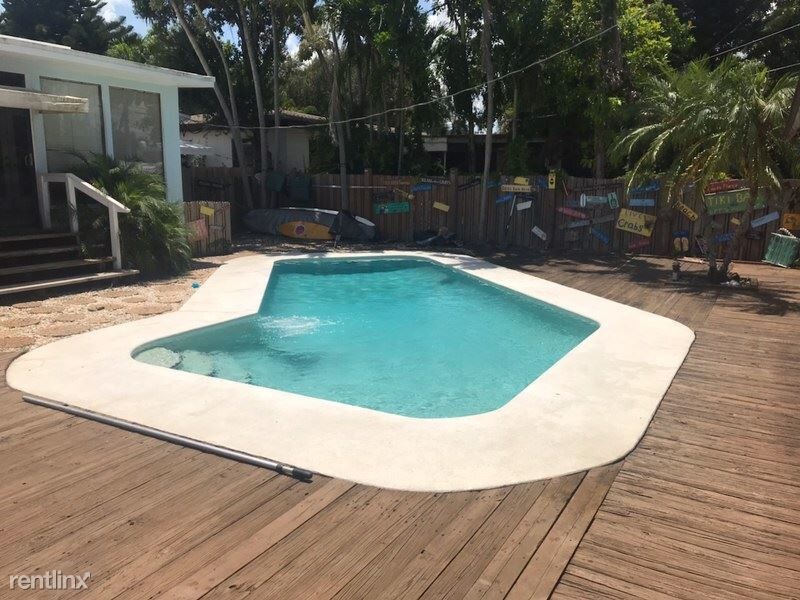Foto del edificio - 2 br, 1 bath House - 1301 SW 17th St