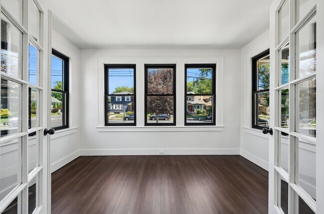 Building Photo - 235 Elmwood Ave